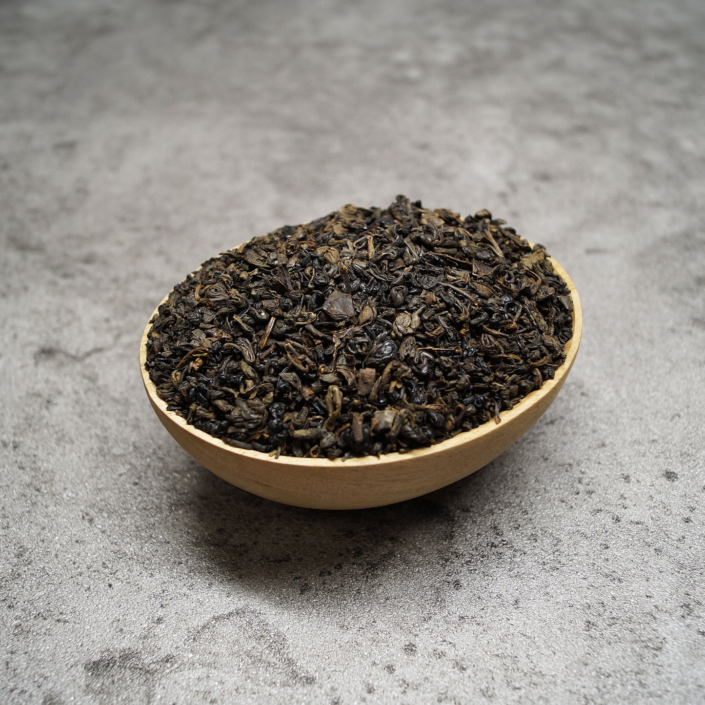 Loose organic China gunpowder black tea leaves – organic black tea china