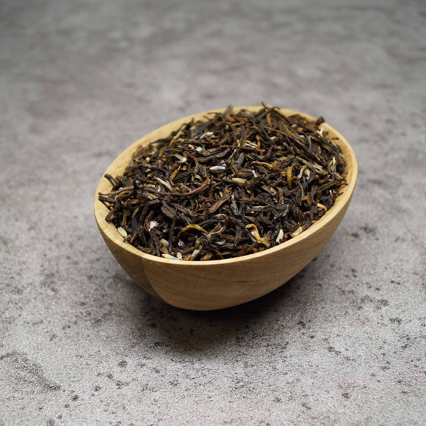 Close-Up of Lavender White Tea Leaves – Vanilla and Fruit Herbal Blend