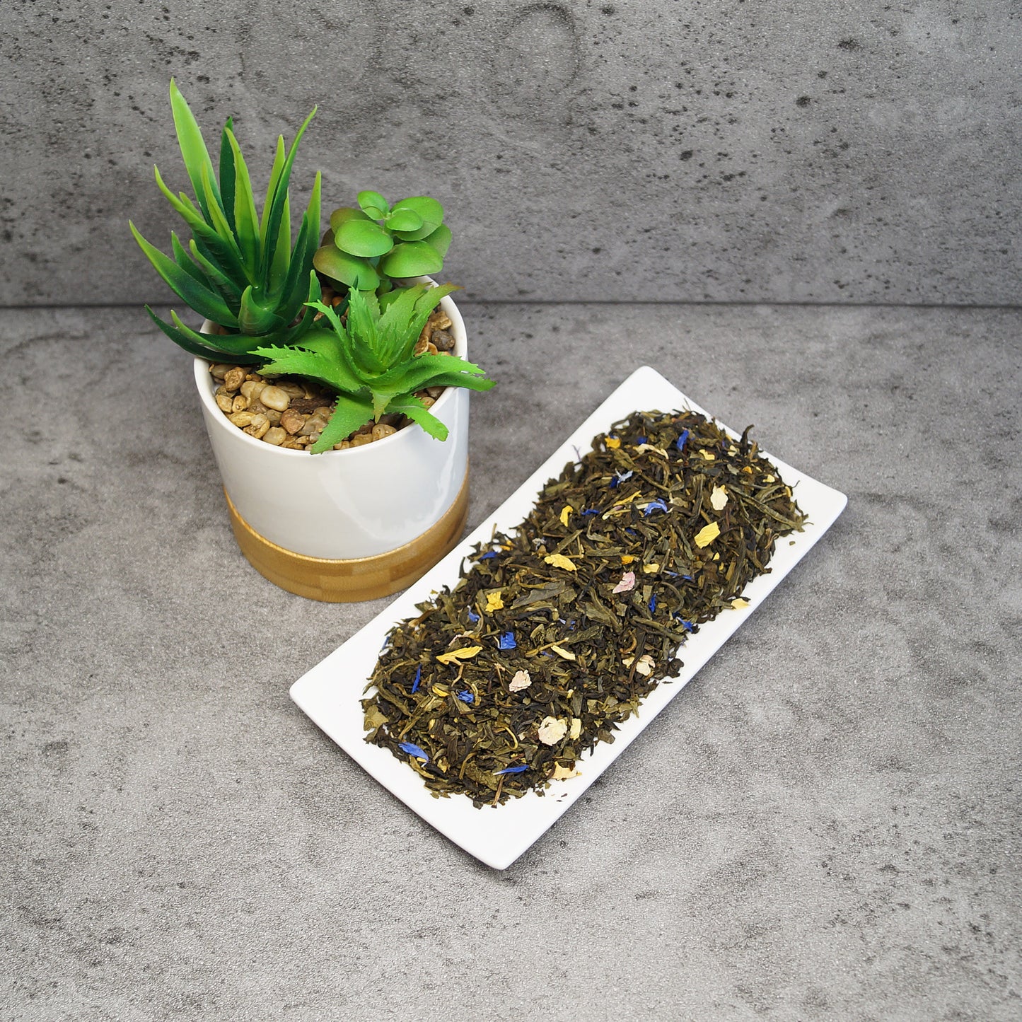 Buy Fruity Green Tea with Mango and Honey for a Fresh Start