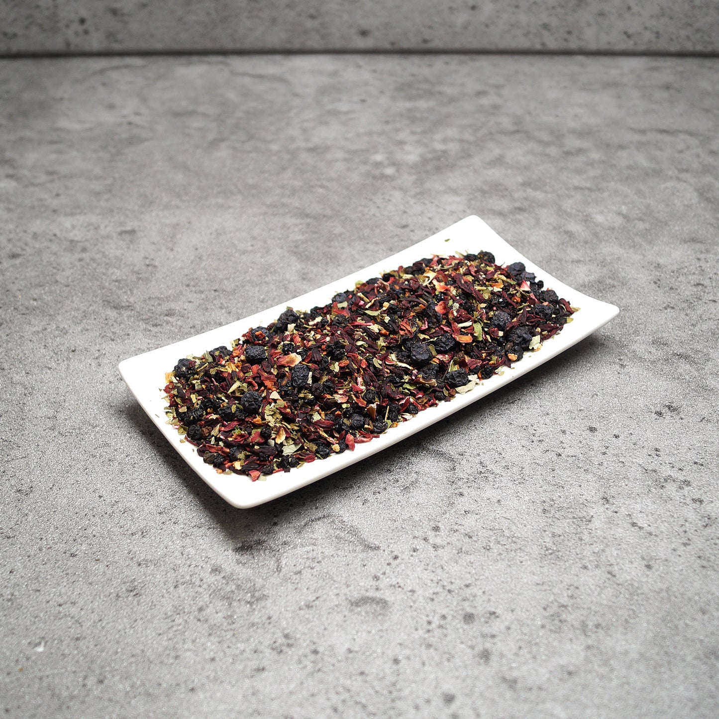 Ingredients of Organic Hibiscus Berry Tea – Elderberry, Wild Berries, and Flowers