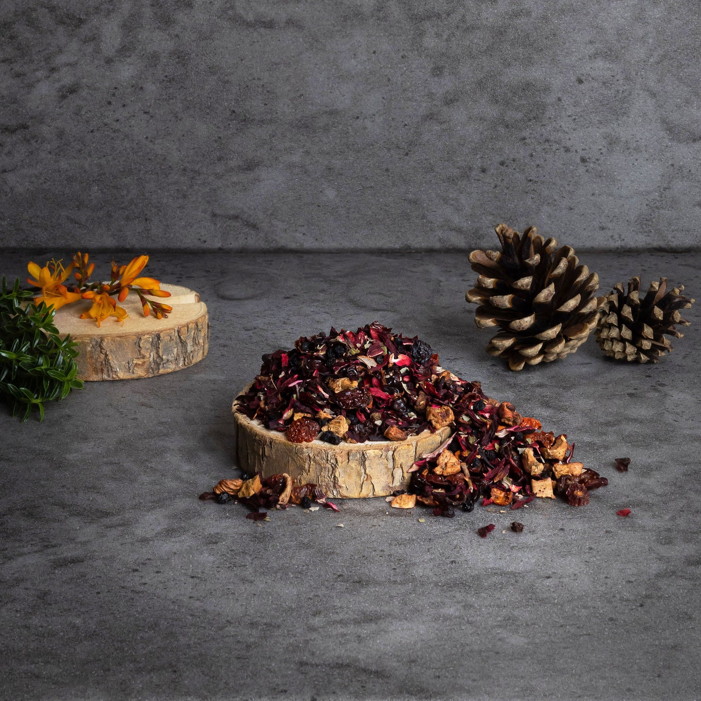 Loose wild berry fruit tea with apple and hibiscus