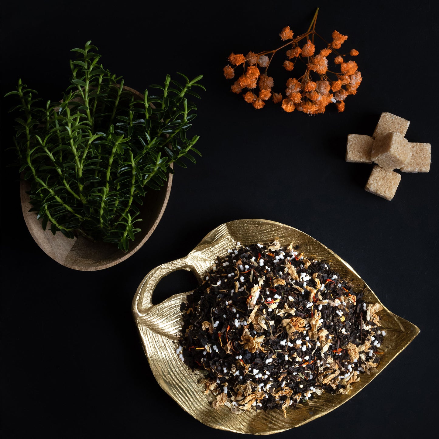 Mango tea loose leaf with brewing and tropical vibes