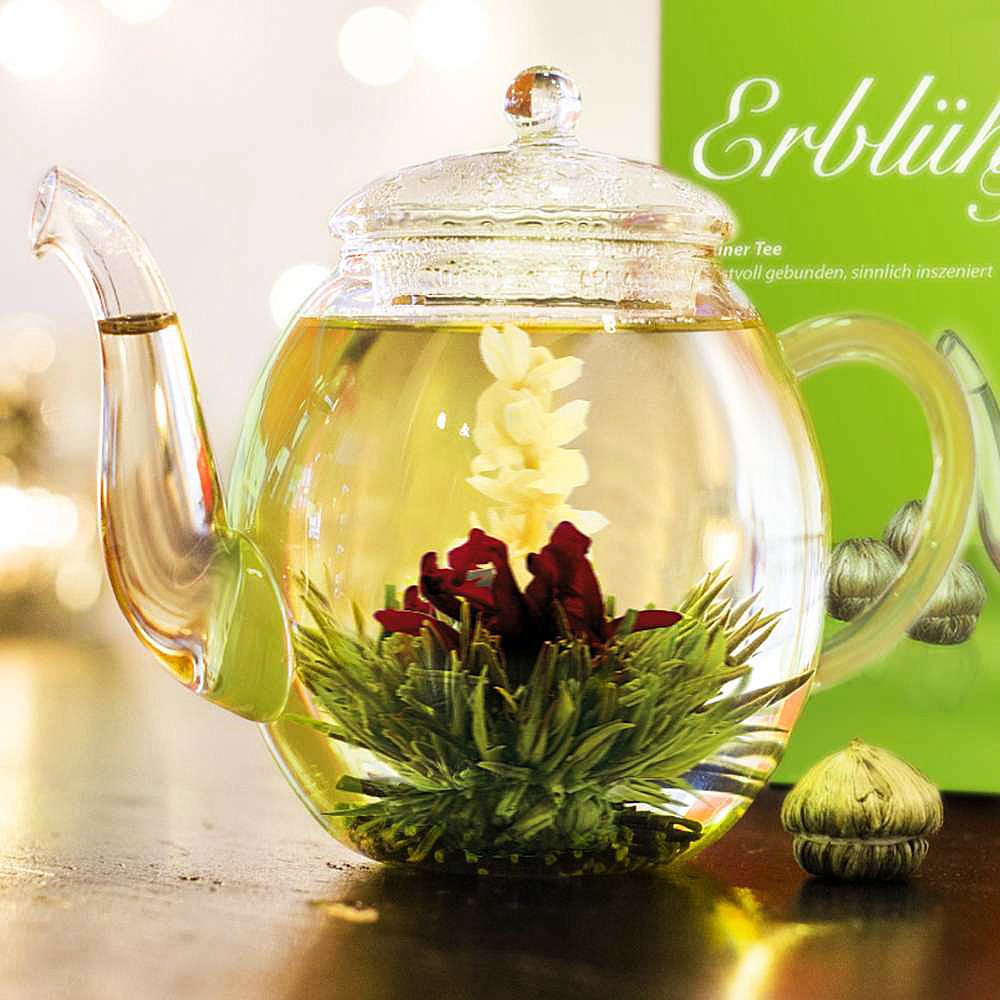 Perfect blooming tea gift set for Mother's Day surprise. Unique flowering tea box – romantic birthday gift for her