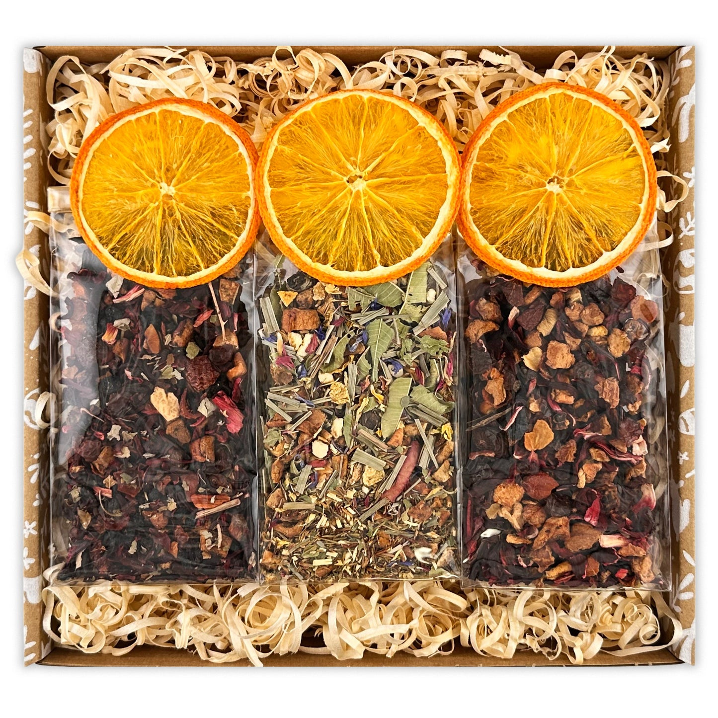 Fruit tea trio in Easter gift basket – a perfect present for tea lovers
