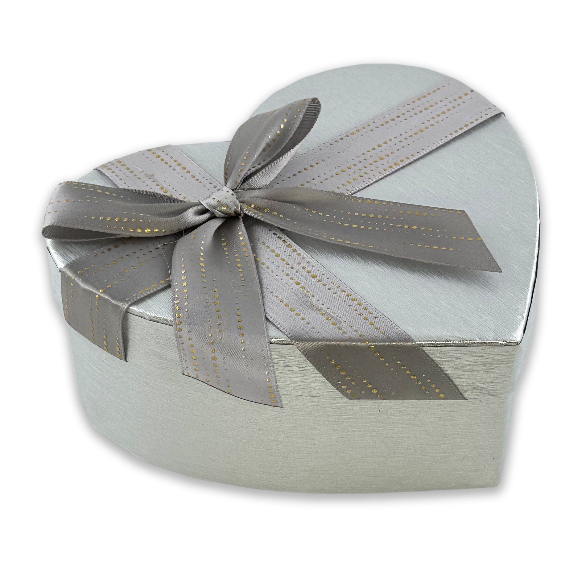 Soap roses in a box with silver heart – a perfect gift for birthdays and anniversaries