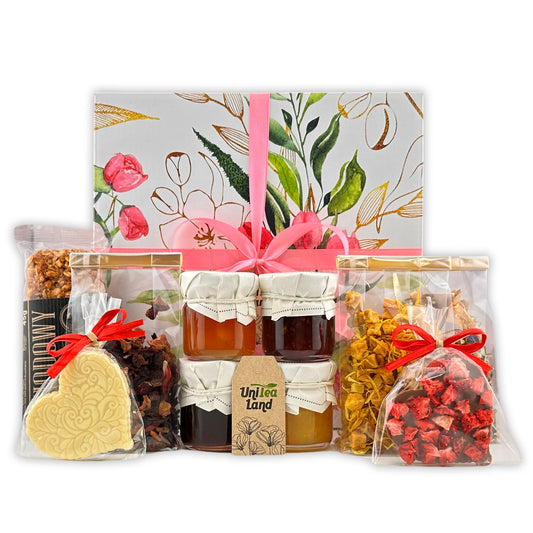 Tea gift basket for her – premium tea set with sweets and honey