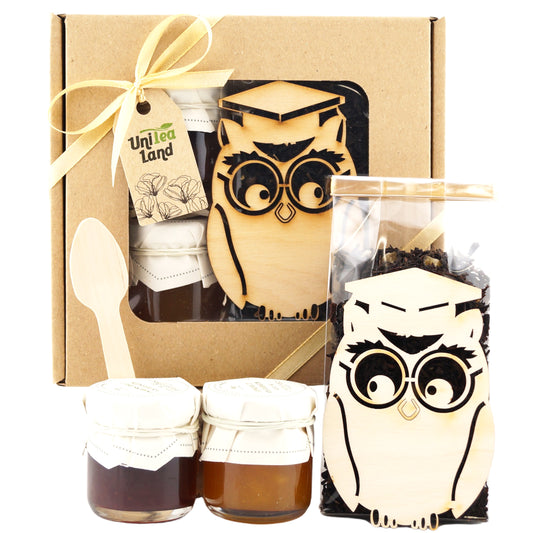 Tea gift set with honey and sweets – perfect end of year teacher gift