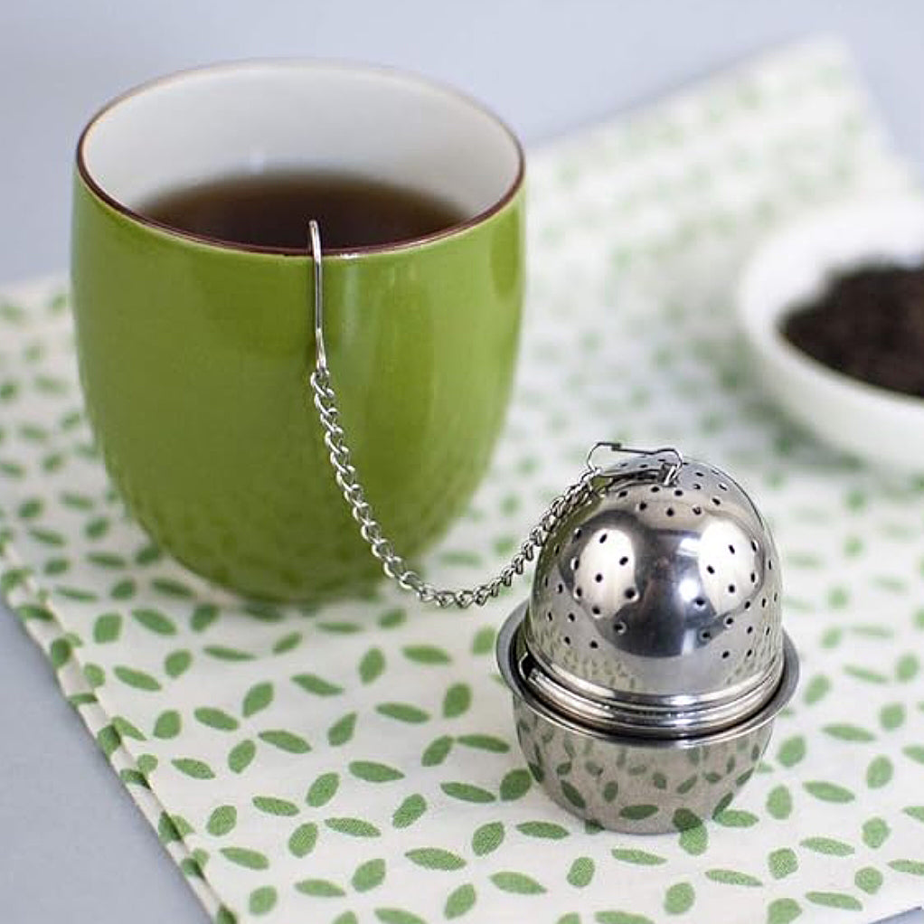 Stylish teapot for brewing loose leaf tea – part of premium tea and honey gift basket